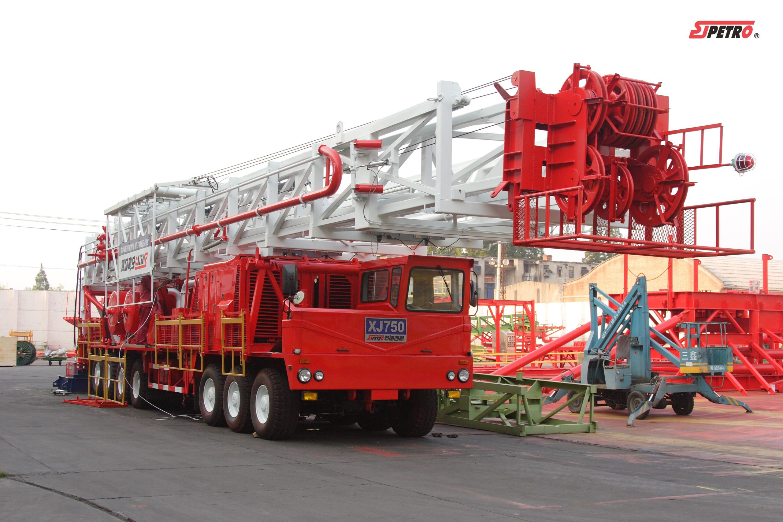 750HP Truck Mounted Land Drilling Rig